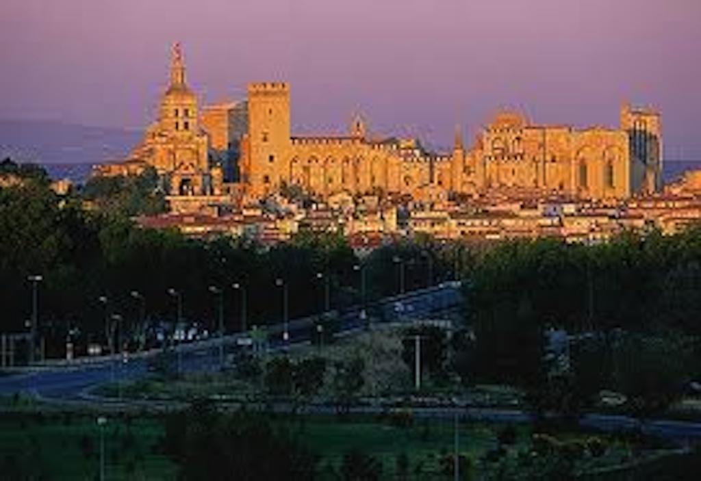 Hotel Kyriad Cap Sud Avignon Ngoại thất bức ảnh